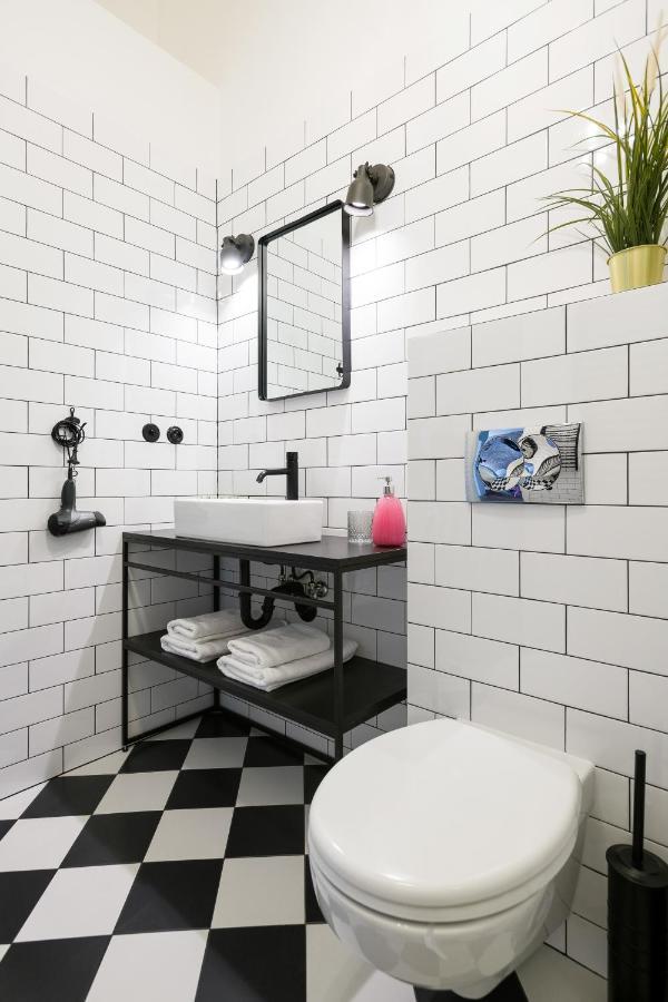 Discover Krakow Apartments - 3 Rakowicka St - Amazing Loft Near Main Station - Netflix Εξωτερικό φωτογραφία